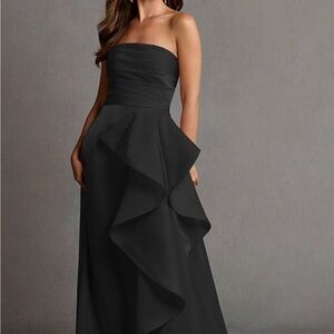 Elegant Black Strapless Gown